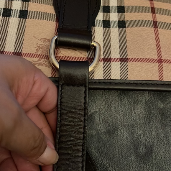 Burberry 100% Authentic tote bag excellent condition - Picture 3 of 17